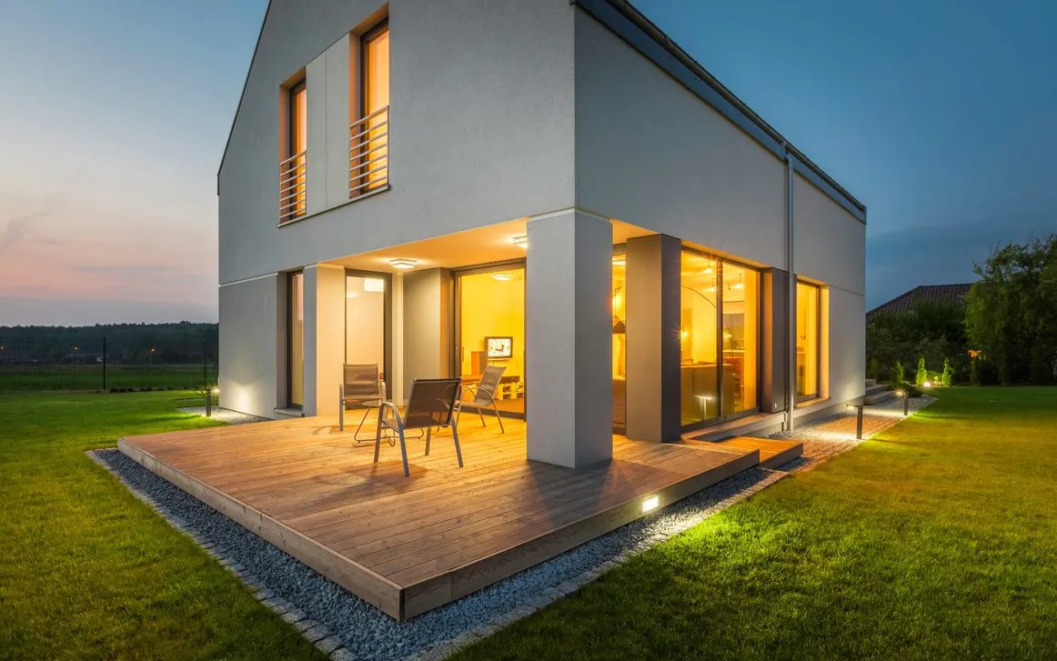 2700 Kelvin home
